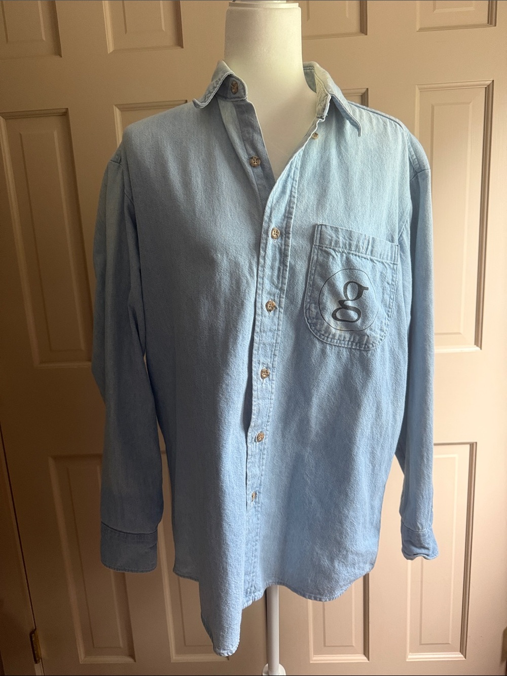 90s Garth Brooks Vintage Light Blue Denim Button-Down
